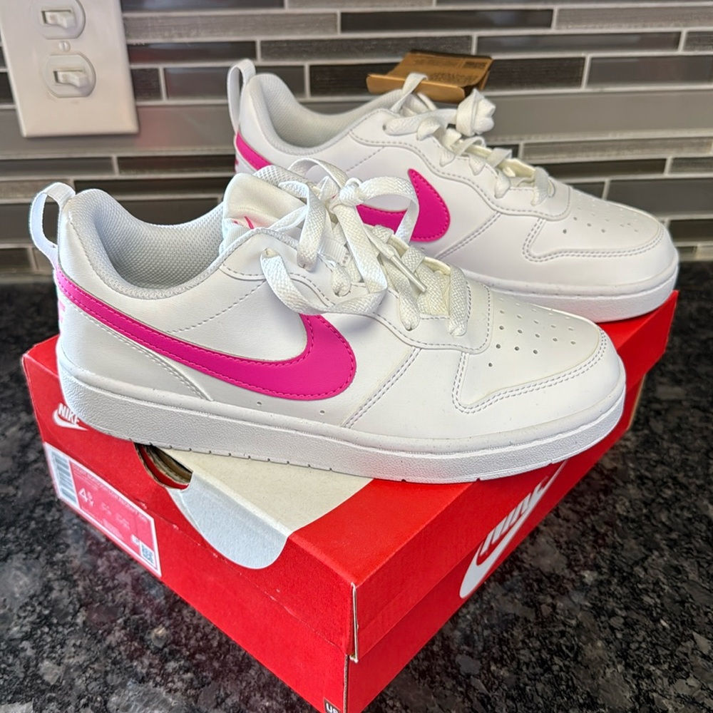 Nike Court Borough Low Recraft shoes